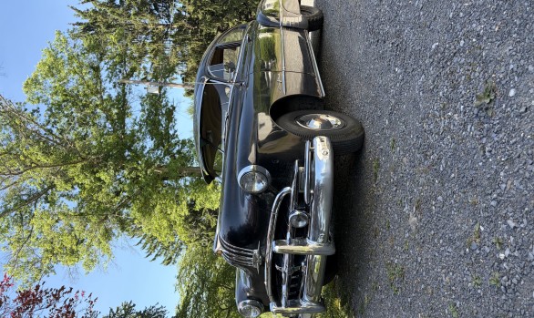 Pontiac silver streak fastback 1949 ( France dpt 76)
