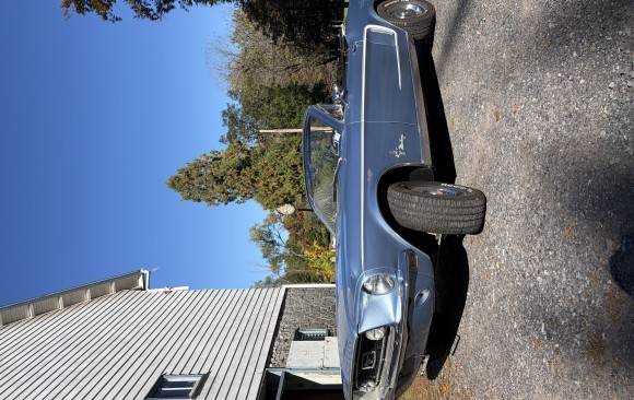 Ford Mustang convertible 1968 ( France Dpt 75)