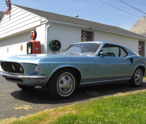 Ford Mustang Fastback 1969 ( France dpt 38)