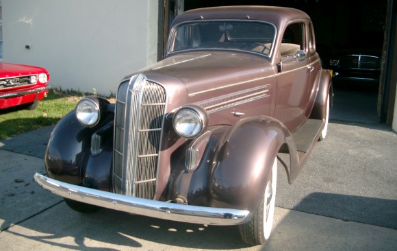 Dodge coupe 5 windows 1936 ( France dpt 74)