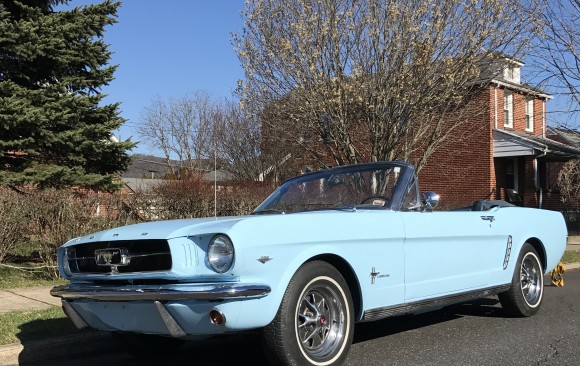 Ford Mustang convertible 1965 (  France dpt 38)