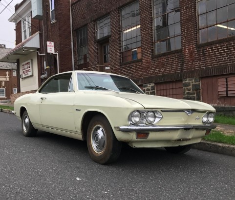 Chevrolet Corvair coupe 1968 ( France dpt 59)