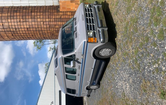 Dodge Ram van Roadtreck 1990 ( France dpt 27)
