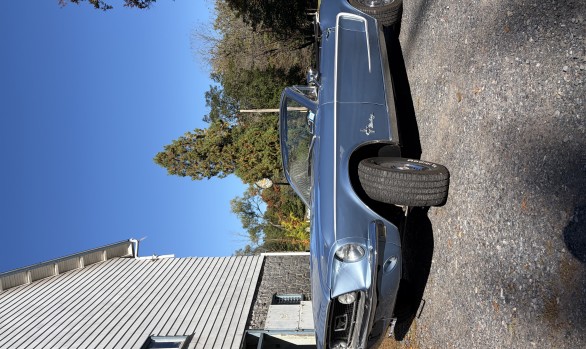 Ford Mustang convertible 1968 ( France Dpt 75)